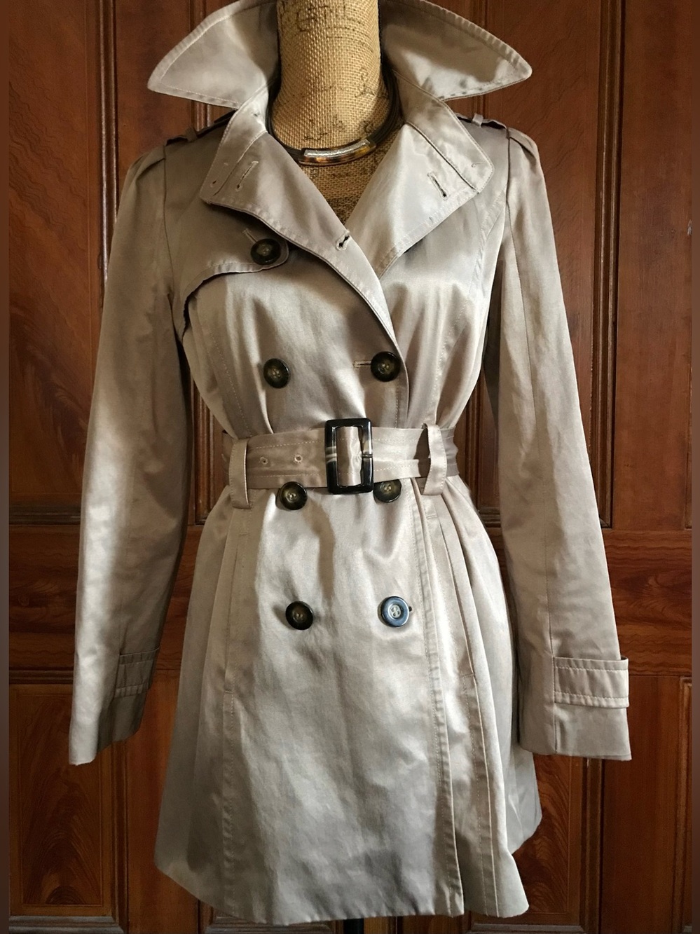 Vintage Sexy Golden Tan Beige Double Breasted Belted Trench Coat Jacket